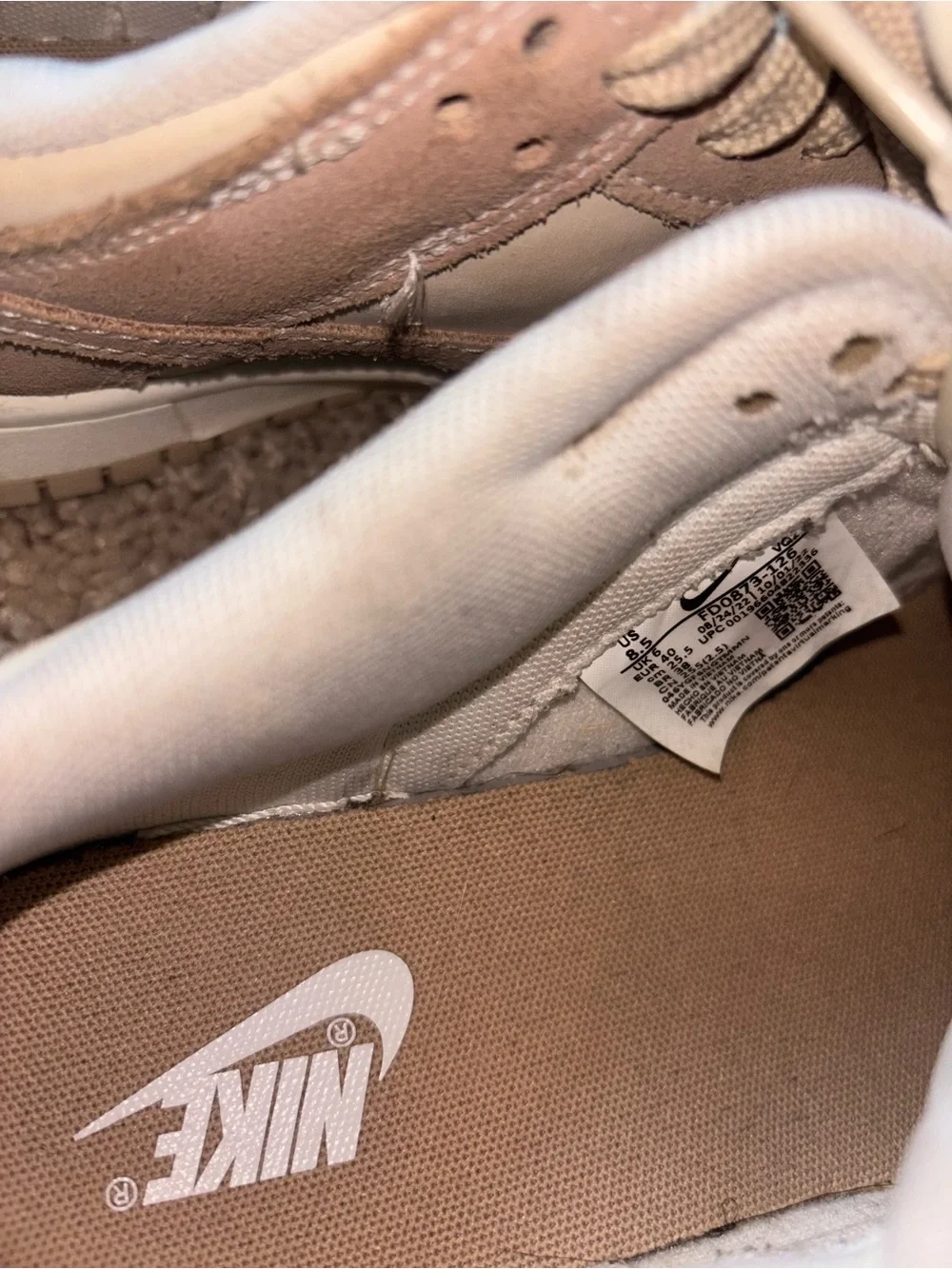 Nike Dunk Low SE Sanddrift Hemp Sail Tan Beige Sneakers Women’s Size 8.5
